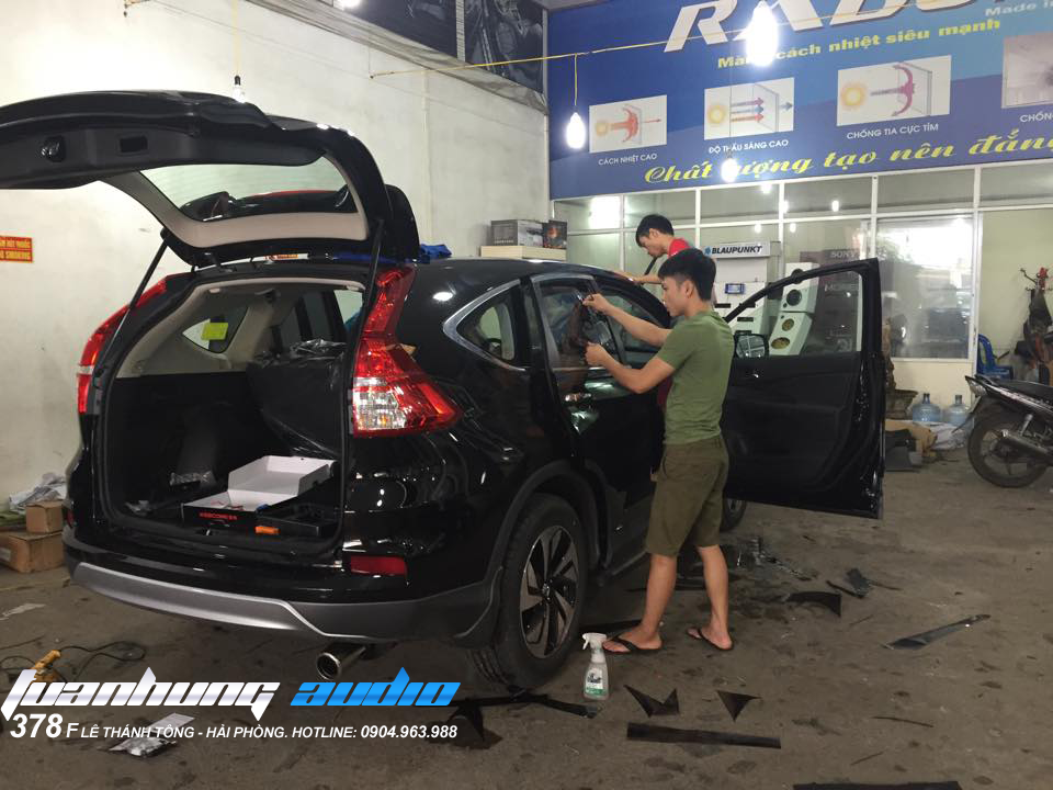 Dán phim cách nhiệt cho ô tô tại Hải Phòng